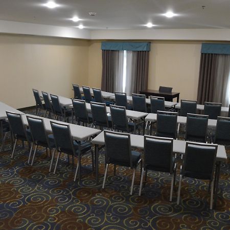 Holiday Inn Express Yorkton East By Ihg Exteriör bild