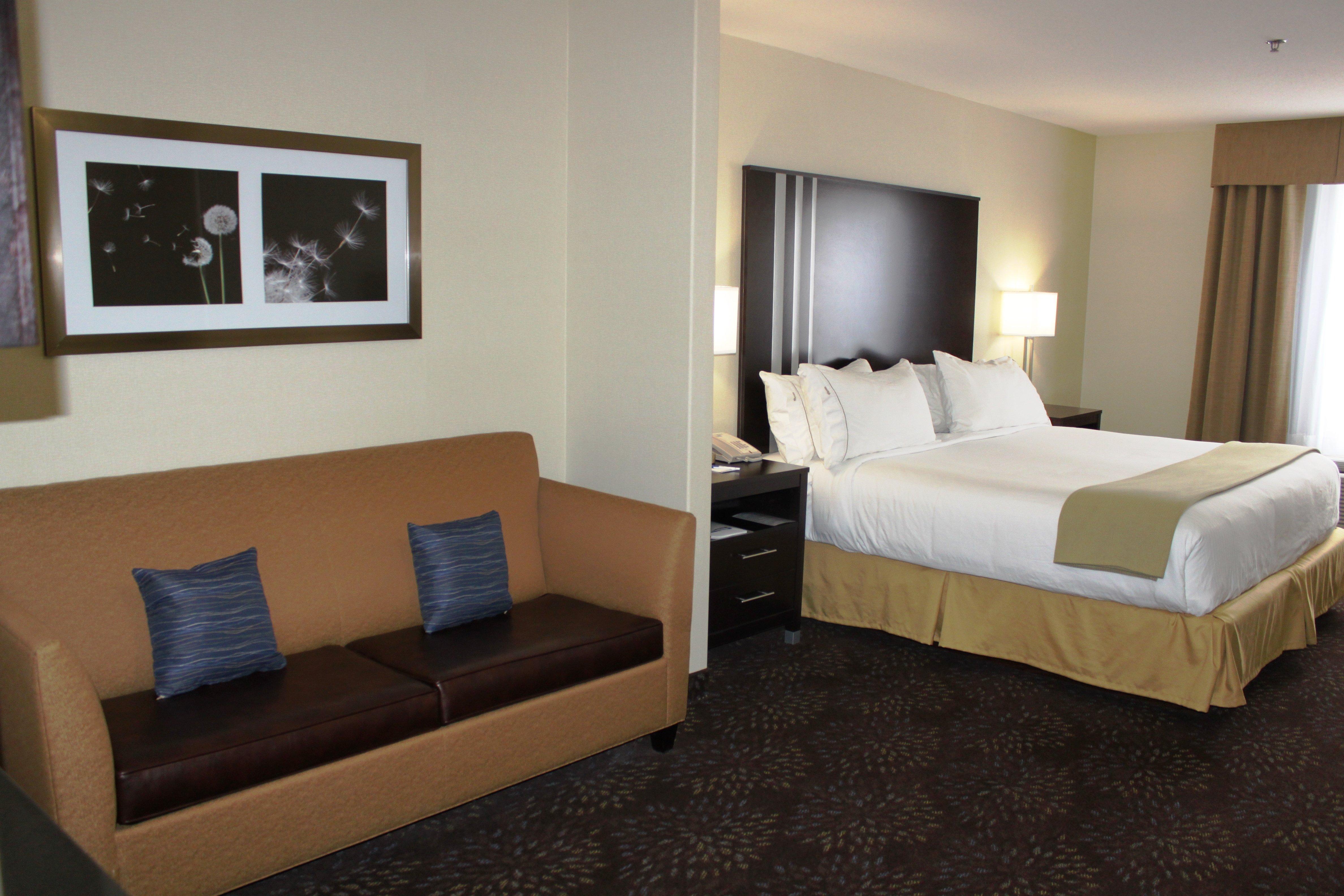 Holiday Inn Express Yorkton East By Ihg Exteriör bild