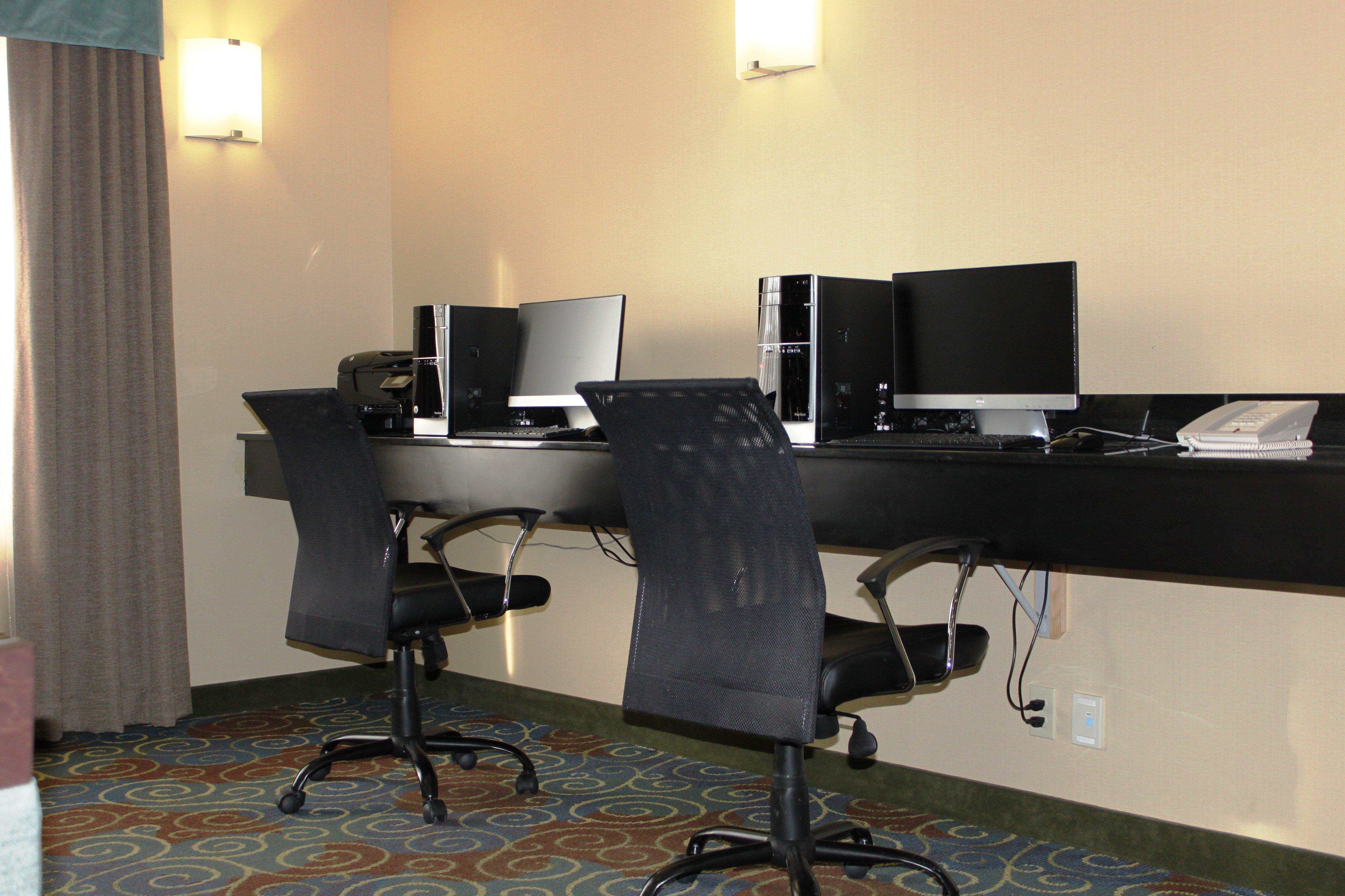 Holiday Inn Express Yorkton East By Ihg Exteriör bild