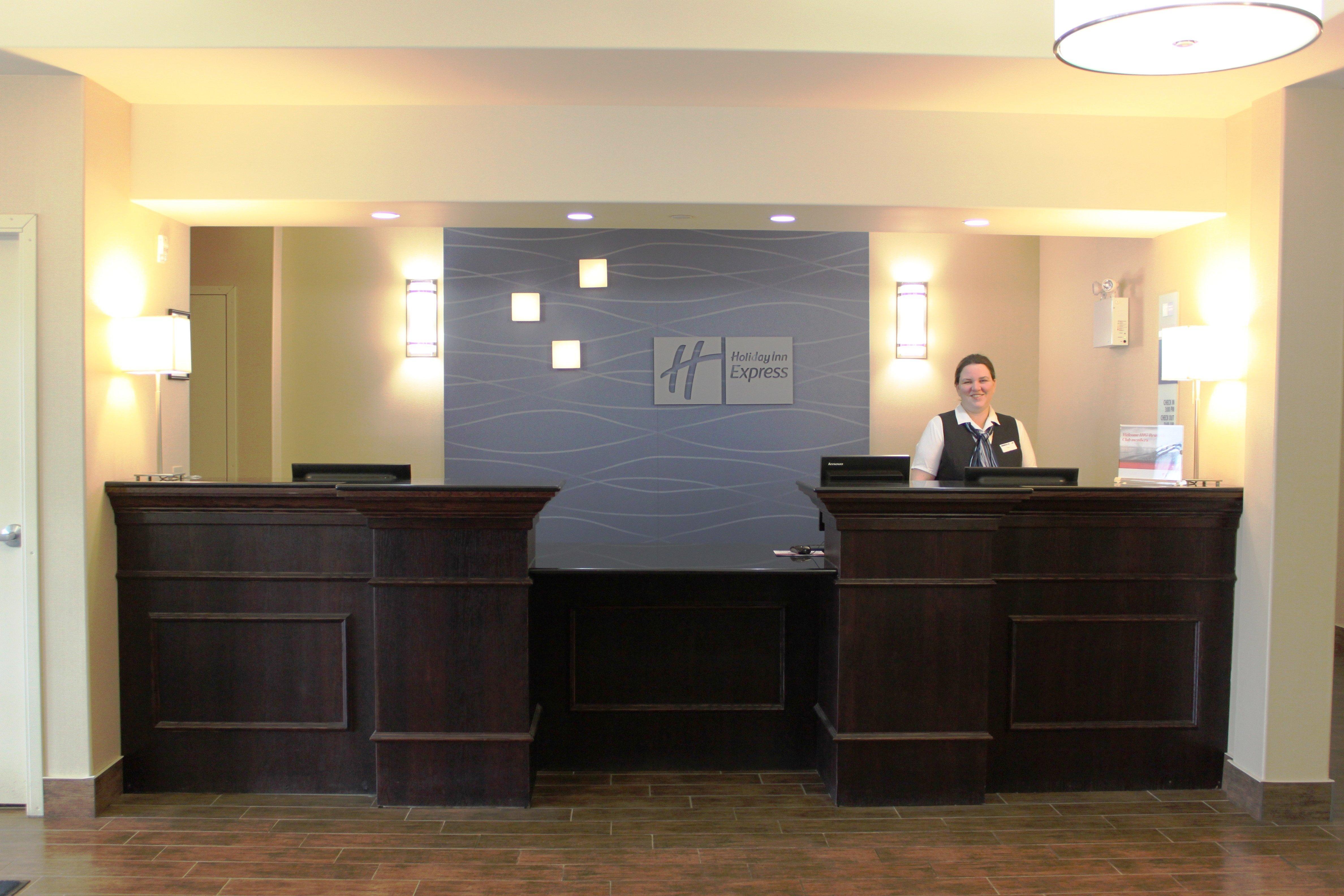 Holiday Inn Express Yorkton East By Ihg Exteriör bild