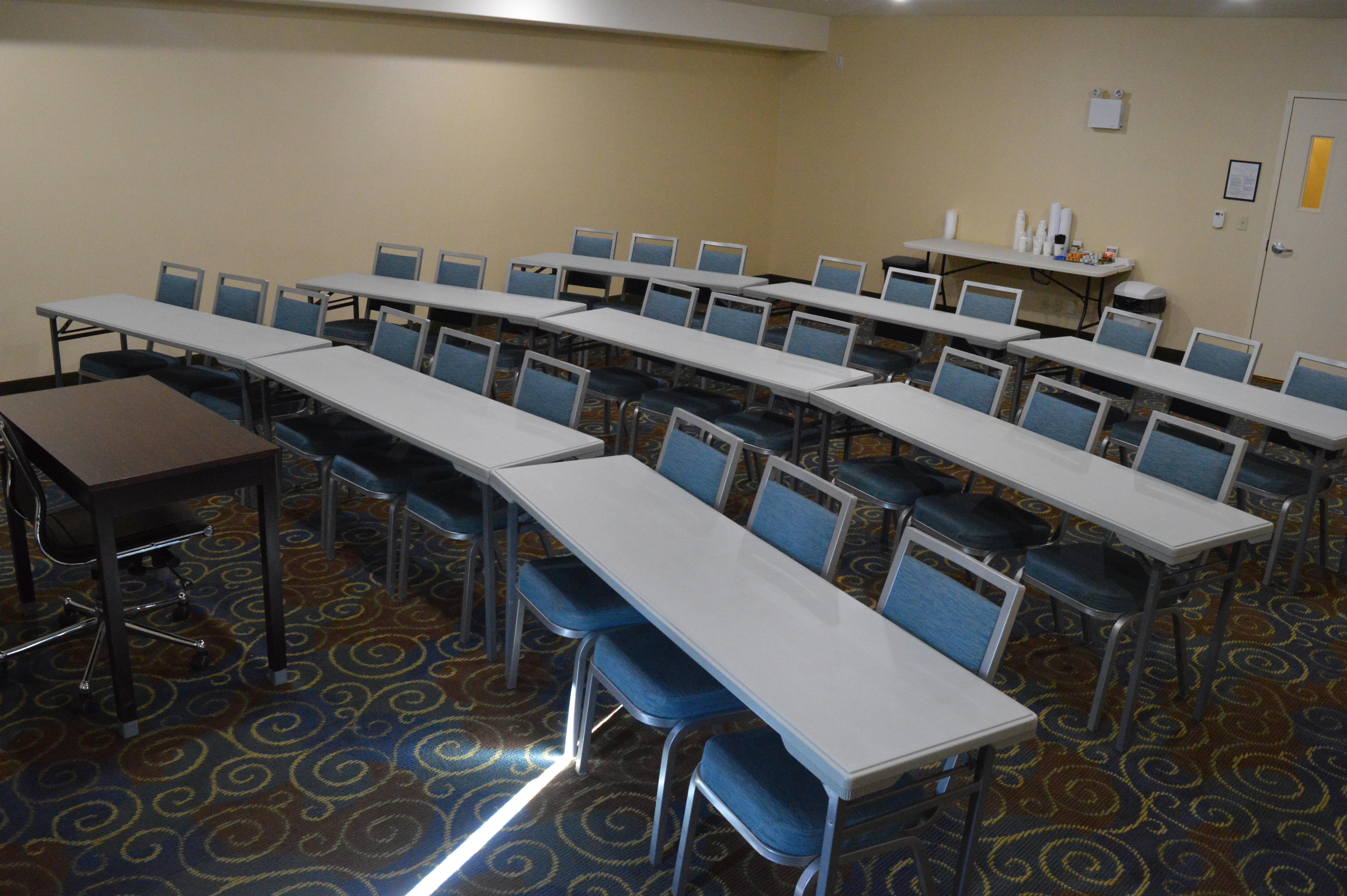 Holiday Inn Express Yorkton East By Ihg Exteriör bild