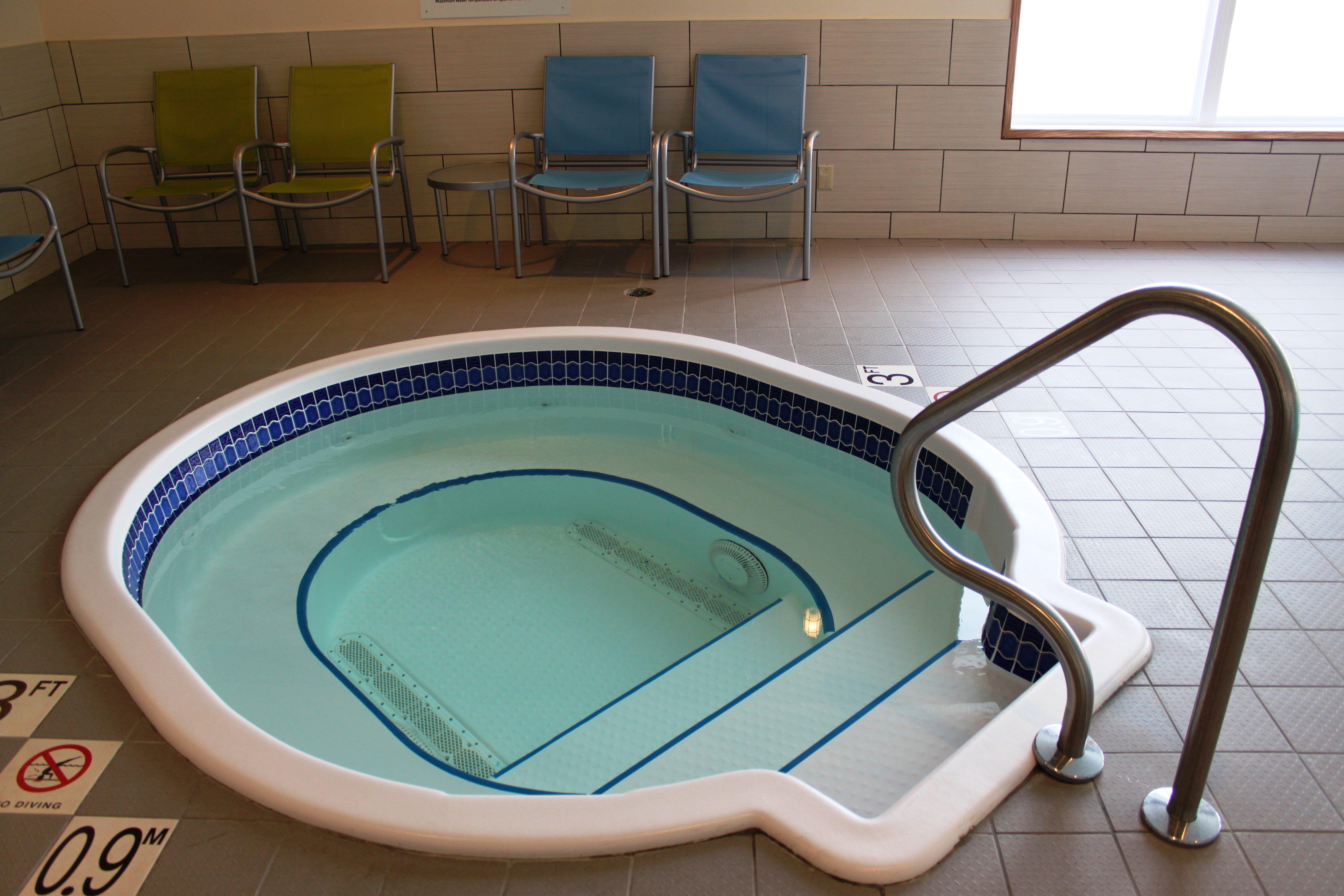 Holiday Inn Express Yorkton East By Ihg Exteriör bild