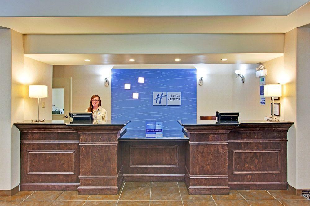 Holiday Inn Express Yorkton East By Ihg Exteriör bild